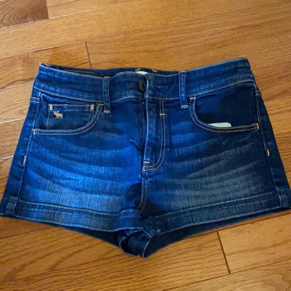 Abercrombie girls denim shorts — size 14
